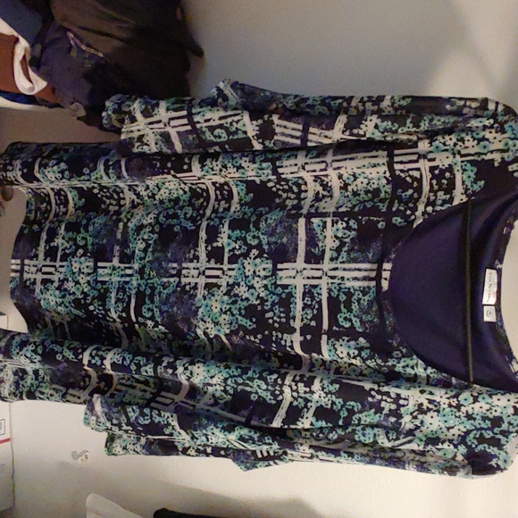 Size XL Long Top - Picture 2 of 4